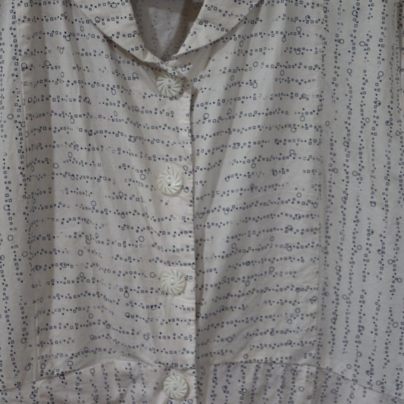 Studio 90 White Button Up Short Sleeve Geometric Print Top LG - Picture 4 of 9